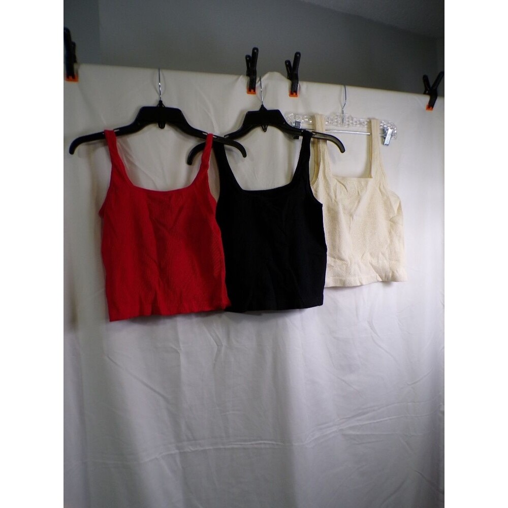 Lot of 3 OQQ Women's Cropped Tank Tops XL Red Black Ivory 90% Nylon Spandex